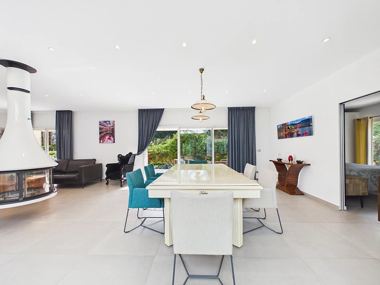Villa for Sale in Le Rouret, Mougins, Valbonne, Grasse Area 13