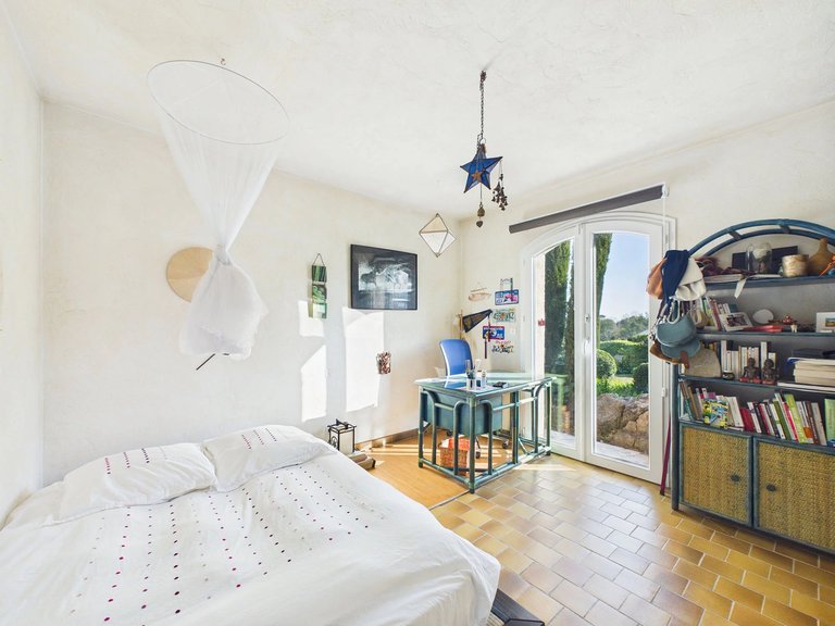 Villa for Sale in Roquefort Les Pins, Mougins, Valbonne, Grasse Area 12