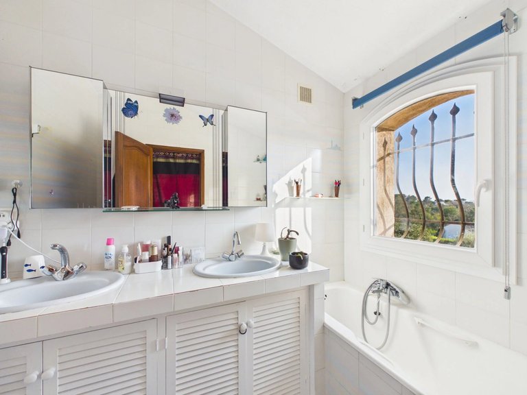 Villa for Sale in Roquefort Les Pins, Mougins, Valbonne, Grasse Area 13