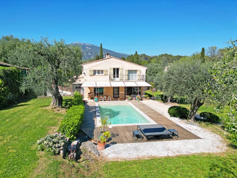 Villa for Sale in Le Rouret, Mougins, Valbonne, Grasse Area 1