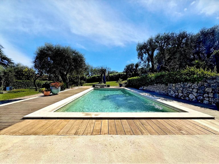 Villa for Sale in Le Rouret, Mougins, Valbonne, Grasse Area 3