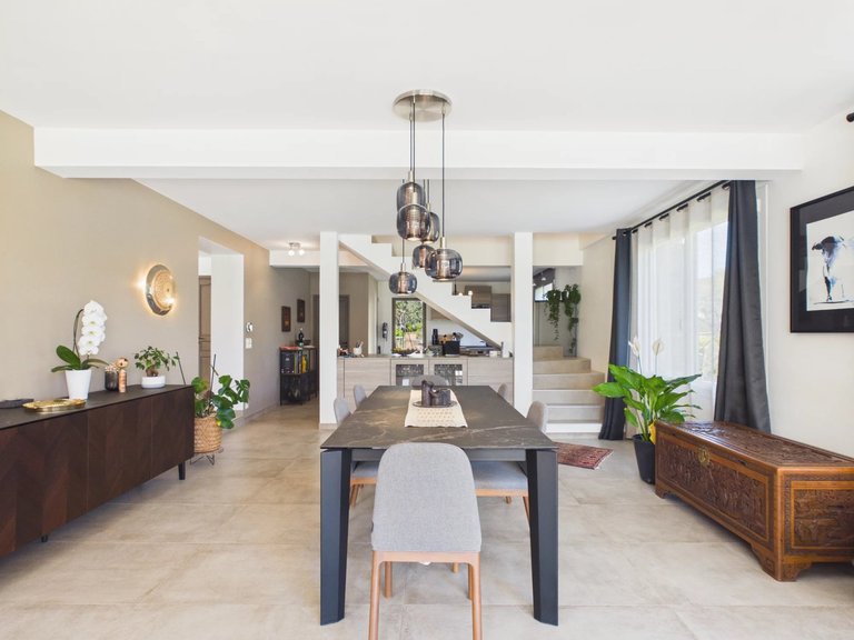 Villa for Sale in Le Rouret, Mougins, Valbonne, Grasse Area 7
