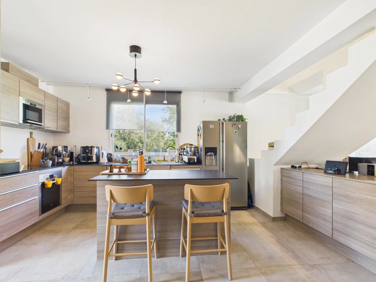 Villa for Sale in Le Rouret, Mougins, Valbonne, Grasse Area 9