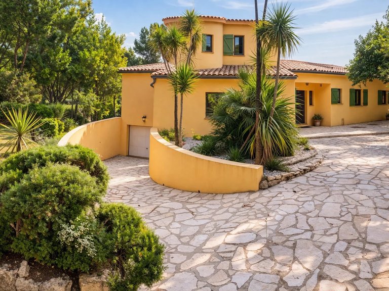 Villa for Sale in Le Rouret, Mougins, Valbonne, Grasse Area 2