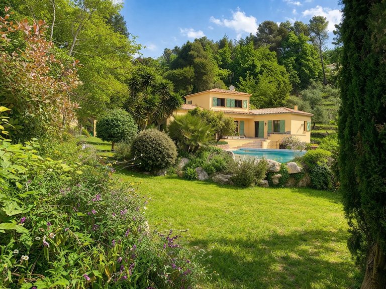 Villa for Sale in Le Rouret, Mougins, Valbonne, Grasse Area 13