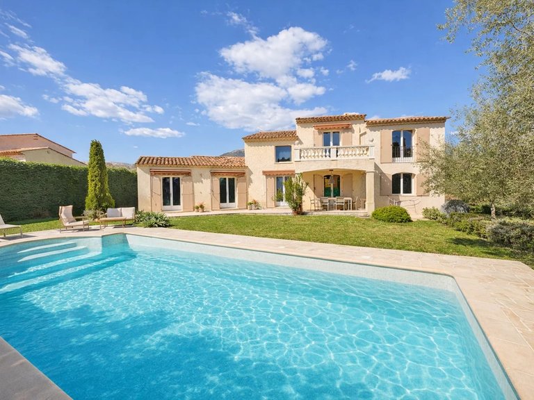 Villa for Sale in Roquefort Les Pins, Mougins, Valbonne, Grasse Area 1