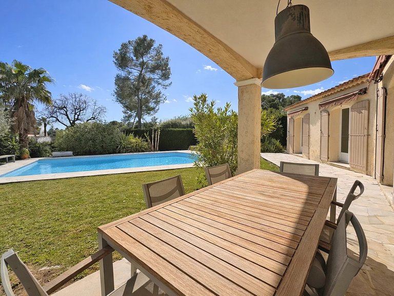 Villa for Sale in Roquefort Les Pins, Mougins, Valbonne, Grasse Area 2