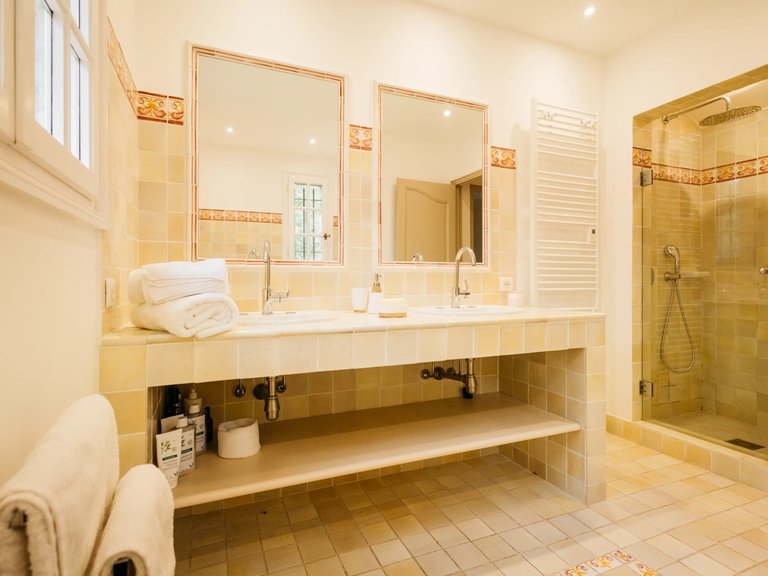 Villa for Sale in Roquefort Les Pins, Mougins, Valbonne, Grasse Area 16