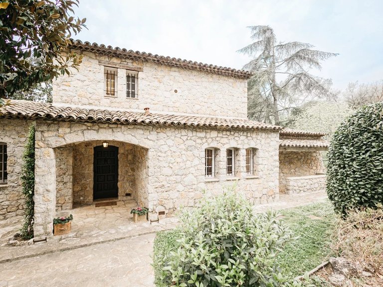 Villa for Sale in Roquefort Les Pins, Mougins, Valbonne, Grasse Area 4