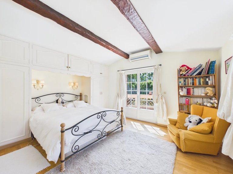 Villa for Sale in Roquefort Les Pins, Mougins, Valbonne, Grasse Area 10