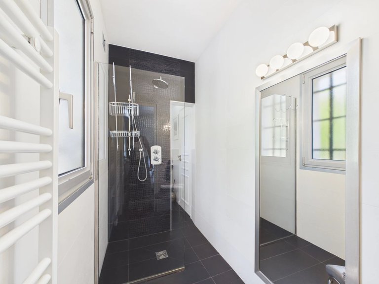 Villa for Sale in Opio, Mougins, Valbonne, Grasse Area 9