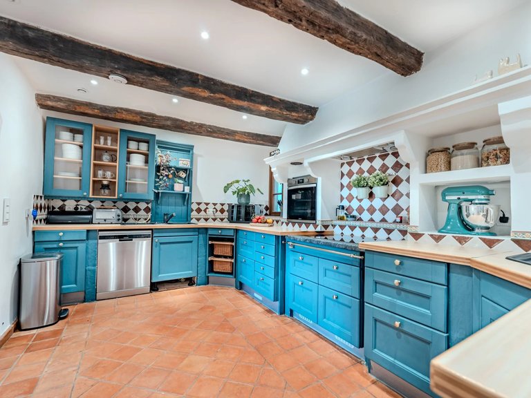 Villa for Sale in Grasse, Mougins, Valbonne, Grasse Area 11