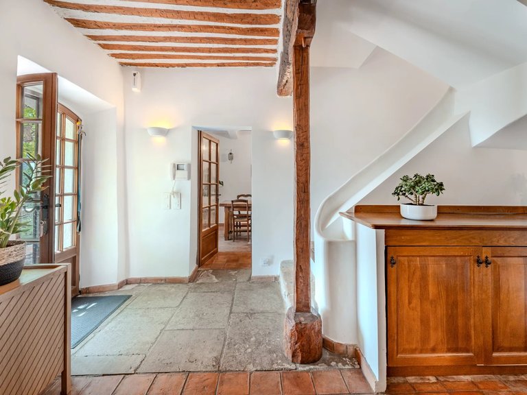Villa for Sale in Grasse, Mougins, Valbonne, Grasse Area 13