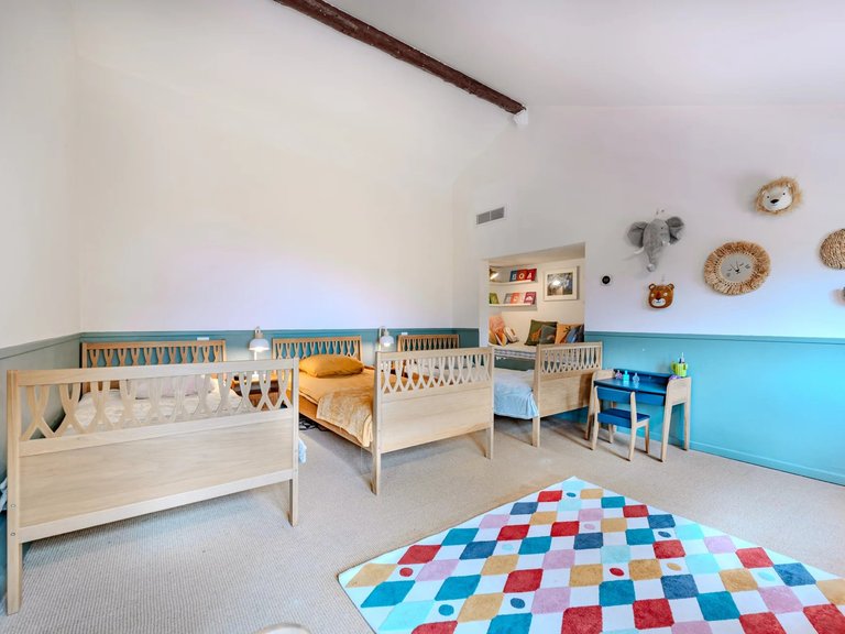 Villa for Sale in Grasse, Mougins, Valbonne, Grasse Area 20