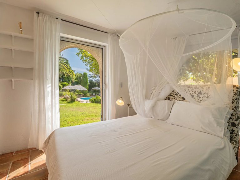 Villa for Sale in Chateauneuf Grasse, Mougins, Valbonne, Grasse Area 8