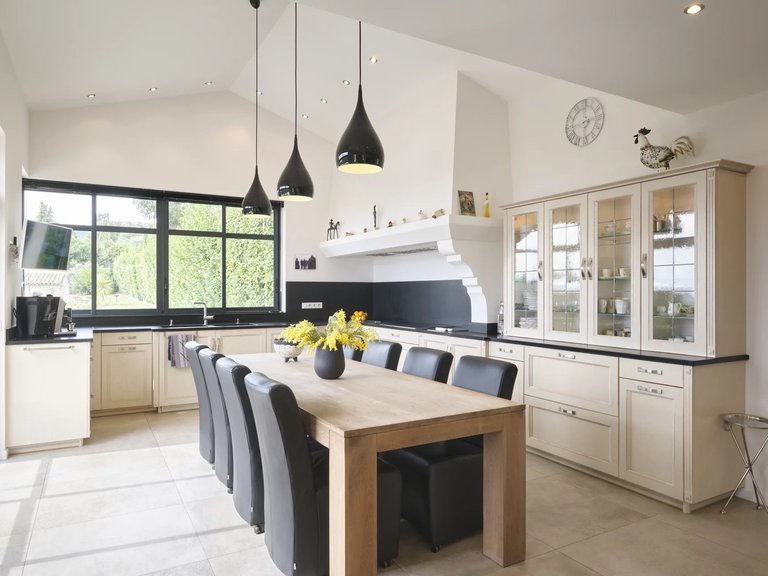 Villa for Sale in Chateauneuf Grasse, Mougins, Valbonne, Grasse Area 11