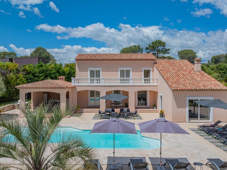 Villa for Sale in Valbonne, Mougins, Valbonne, Grasse Area 7