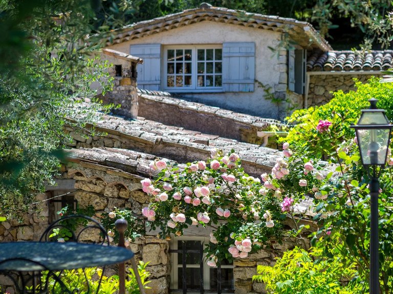 Villa for Sale in Opio, Mougins, Valbonne, Grasse Area 12