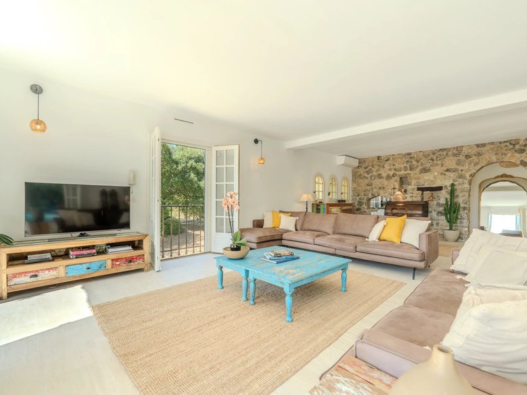 Villa for Sale in Peymeinade, Mougins, Valbonne, Grasse Area 15