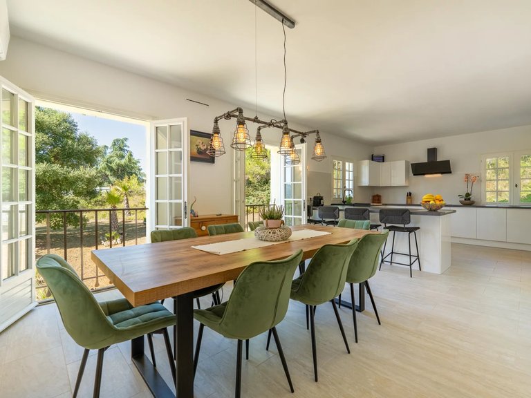 Villa for Sale in Peymeinade, Mougins, Valbonne, Grasse Area 17