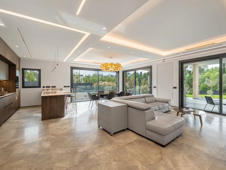 Villa for Sale in Valbonne, Mougins, Valbonne, Grasse Area 6