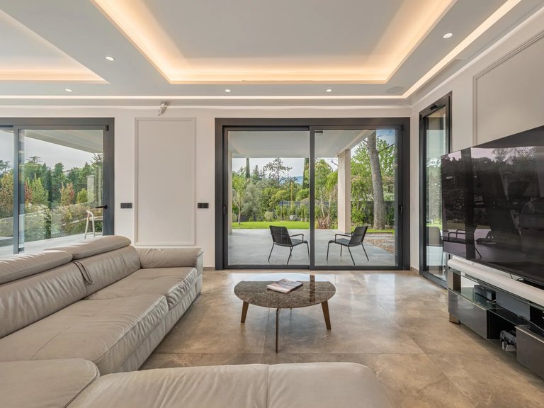 Villa for Sale in Valbonne, Mougins, Valbonne, Grasse Area 11