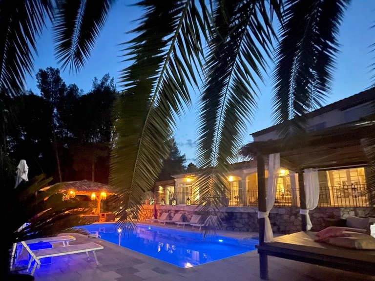 Villa for Sale in Le Rouret, Mougins, Valbonne, Grasse Area 11