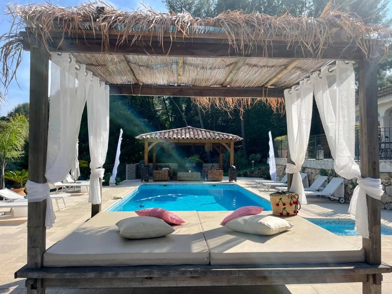Villa for Sale in Le Rouret, Mougins, Valbonne, Grasse Area 15
