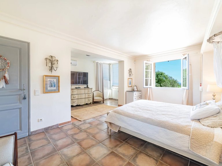 Villa for Sale in Le Rouret, Mougins, Valbonne, Grasse Area 5