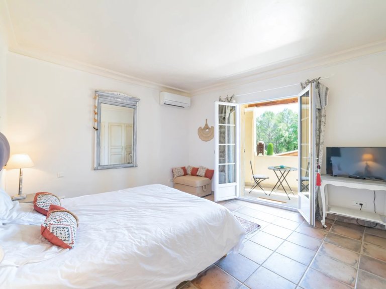 Villa for Sale in Le Rouret, Mougins, Valbonne, Grasse Area 6