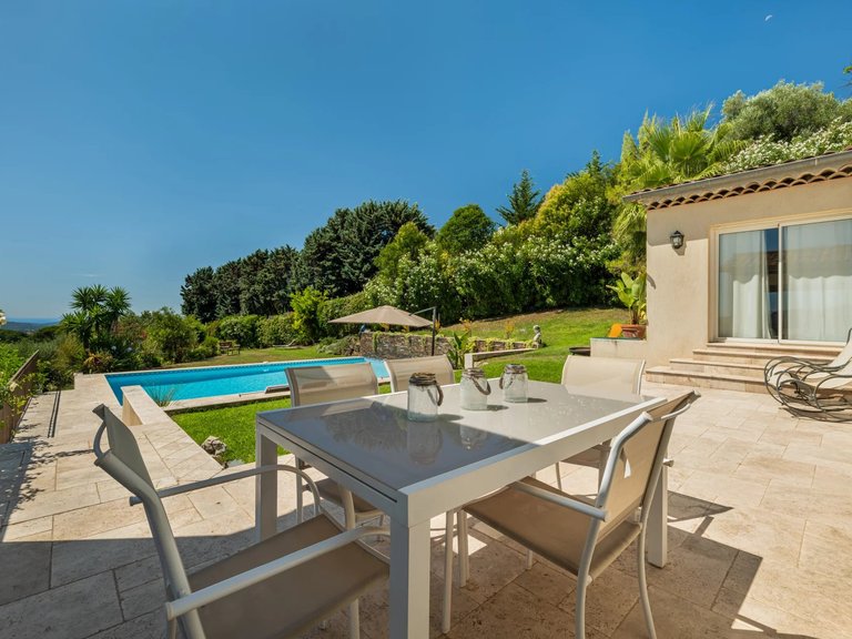 Villa for Sale in Chateauneuf Grasse, Mougins, Valbonne, Grasse Area 3
