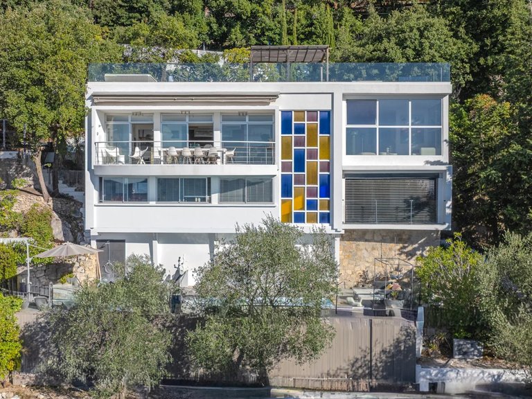 Villa for Sale in Grasse, Mougins, Valbonne, Grasse Area 1