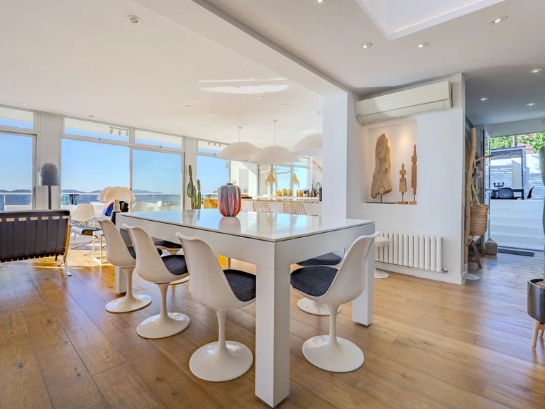 Villa for Sale in Grasse, Mougins, Valbonne, Grasse Area 14