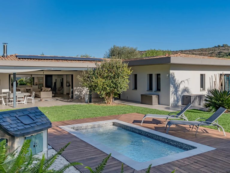 Villa for Sale in Biot, Mougins, Valbonne, Grasse Area 1