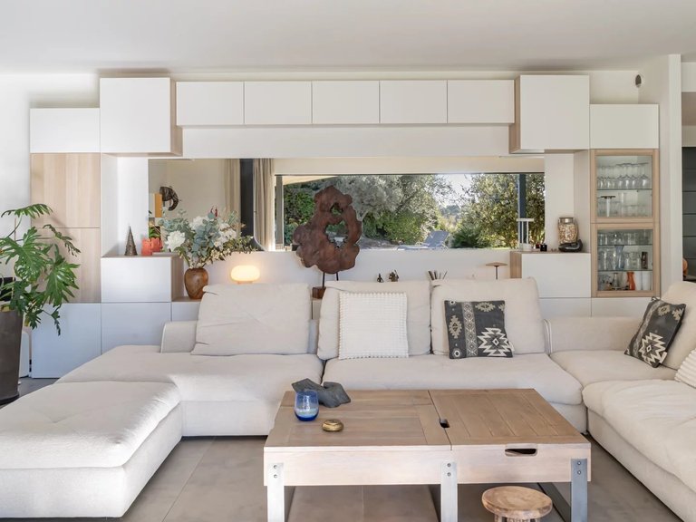 Villa for Sale in Biot, Mougins, Valbonne, Grasse Area 4