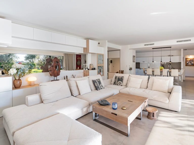 Villa for Sale in Biot, Mougins, Valbonne, Grasse Area 5