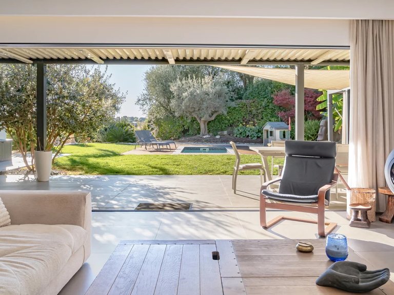 Villa for Sale in Biot, Mougins, Valbonne, Grasse Area 7