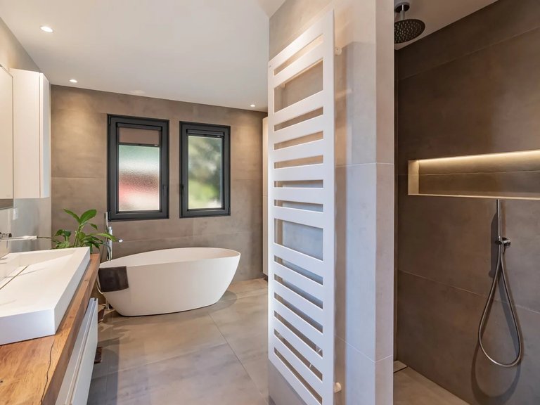 Villa for Sale in Biot, Mougins, Valbonne, Grasse Area 9