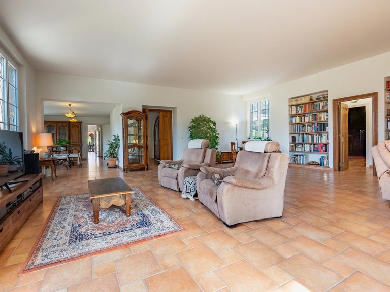 Villa for Sale in Roquefort Les Pins, Mougins, Valbonne, Grasse Area 12