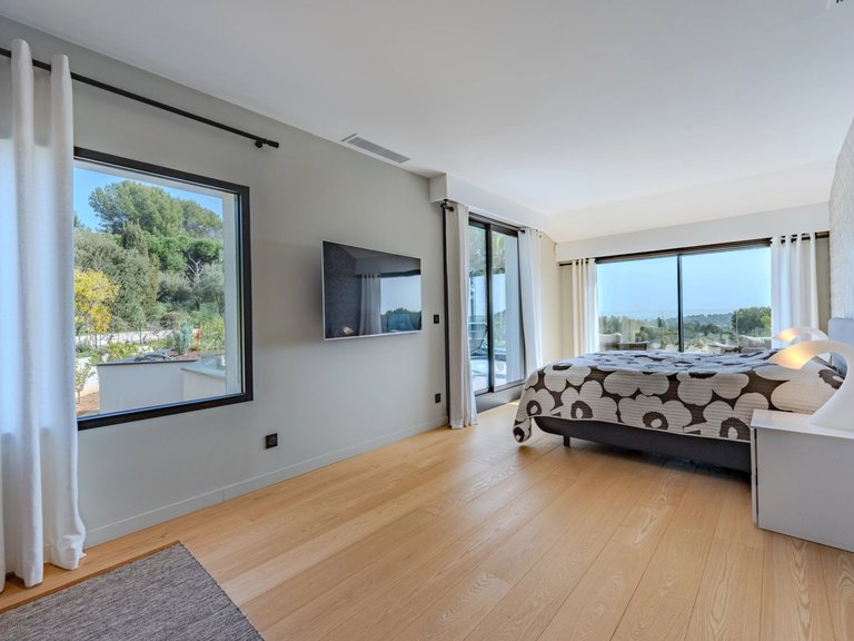 Villa for Sale in Biot, Mougins, Valbonne, Grasse Area 17