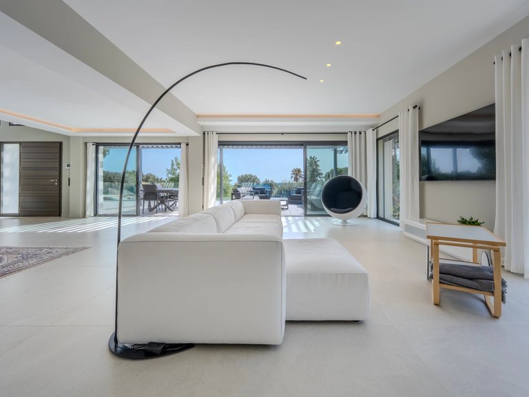 Villa for Sale in Biot, Mougins, Valbonne, Grasse Area 7