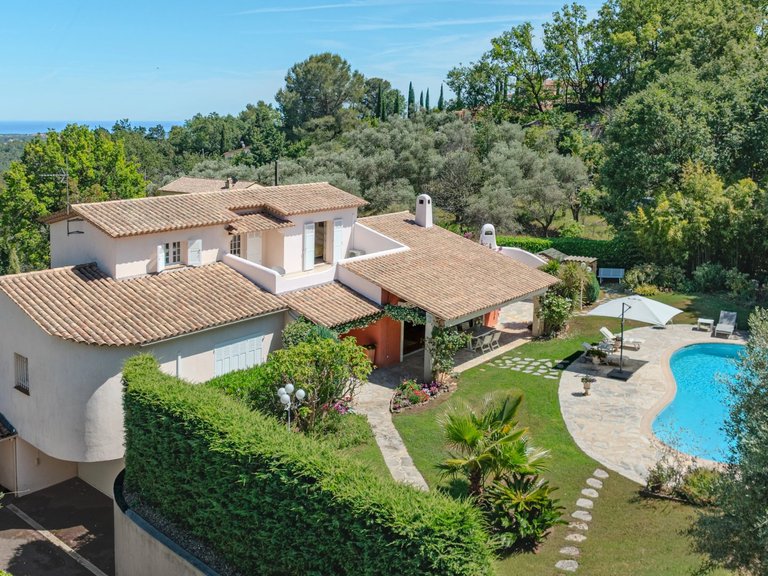 Villa for Sale in Le Rouret, Mougins, Valbonne, Grasse Area 1