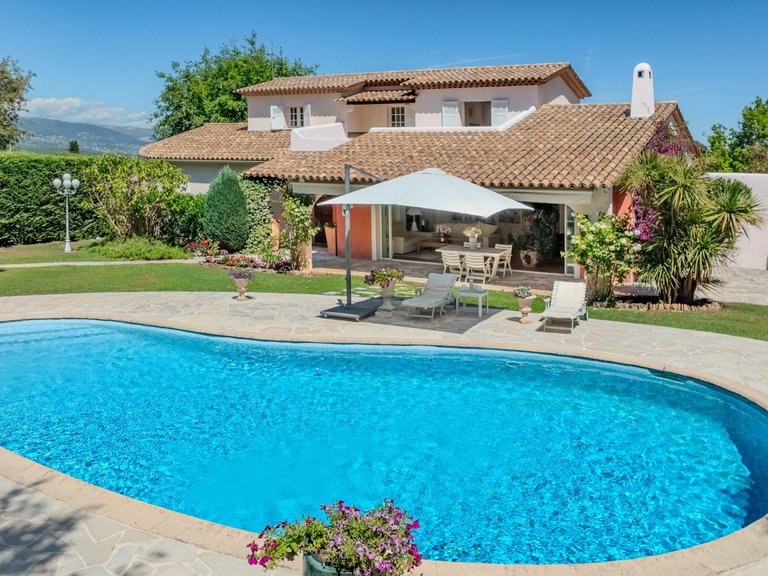 Villa for Sale in Le Rouret, Mougins, Valbonne, Grasse Area 2