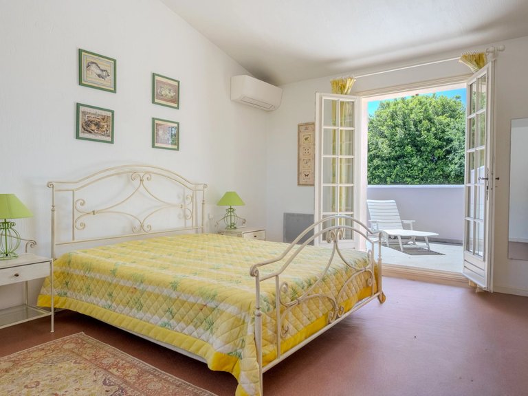 Villa for Sale in Le Rouret, Mougins, Valbonne, Grasse Area 17