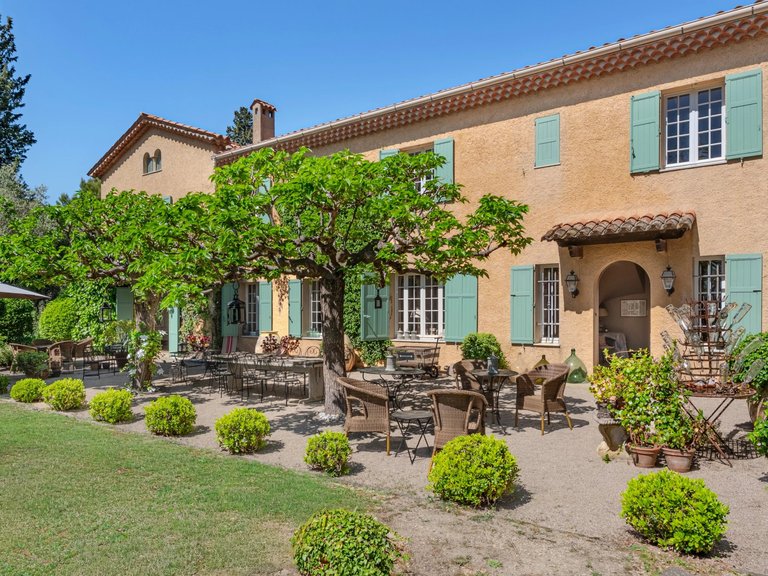 Villa for Sale in Grasse, Mougins, Valbonne, Grasse Area 2