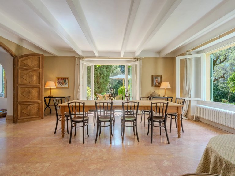 Villa for Sale in Grasse, Mougins, Valbonne, Grasse Area 14