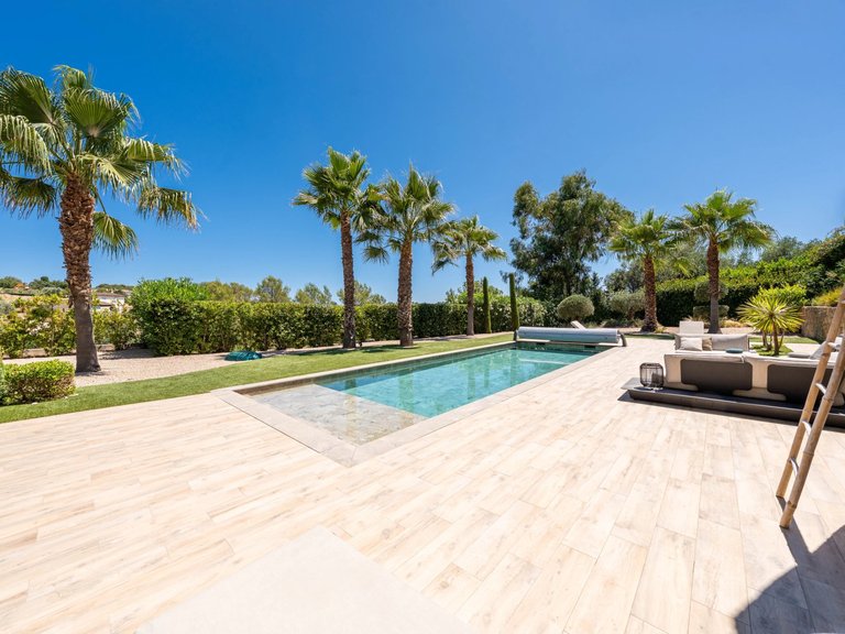 Villa for Sale in Opio, Mougins, Valbonne, Grasse Area 12
