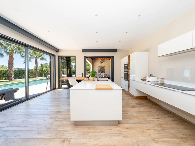 Villa for Sale in Opio, Mougins, Valbonne, Grasse Area 5