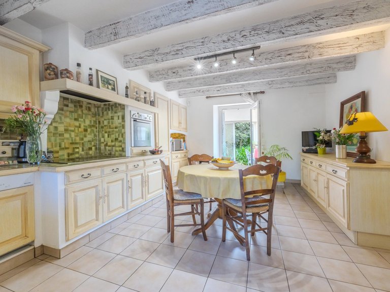 Villa for Sale in Grasse, Mougins, Valbonne, Grasse Area 9