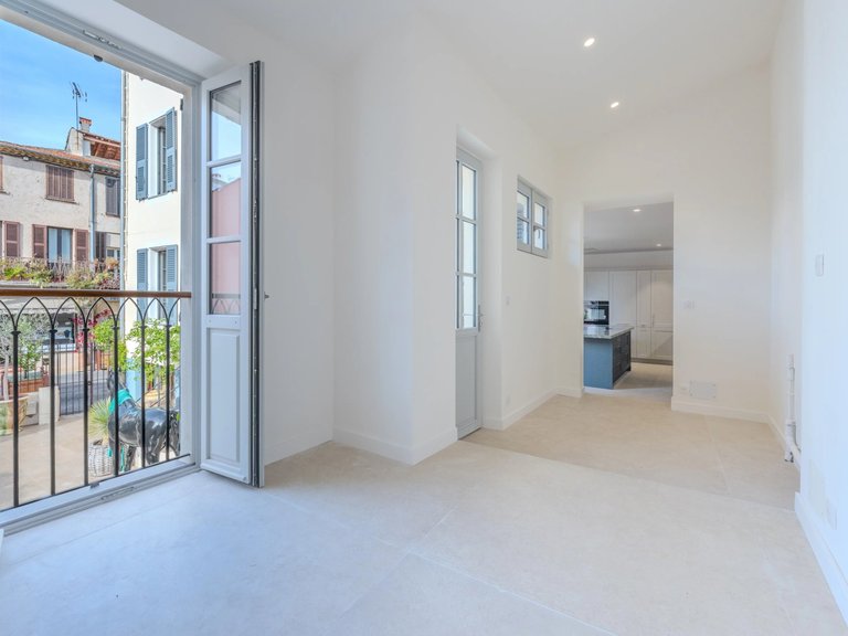 Villa for Sale in Biot, Mougins, Valbonne, Grasse Area 5